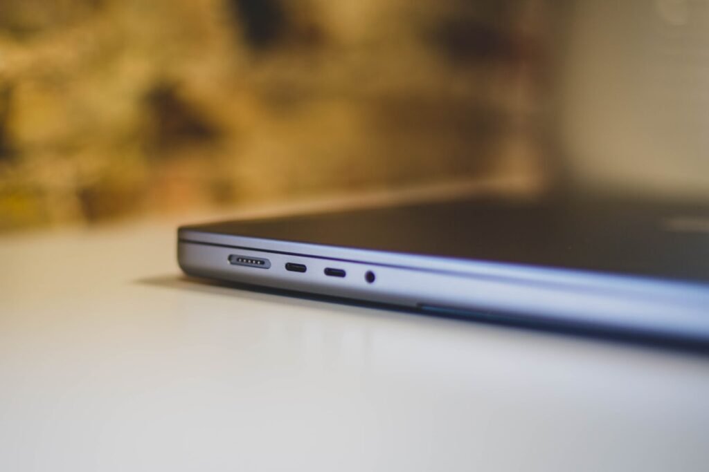 Jak Podłączyć Słuchawki Do Laptopa – Prosty Poradnik Krok Po Kroku