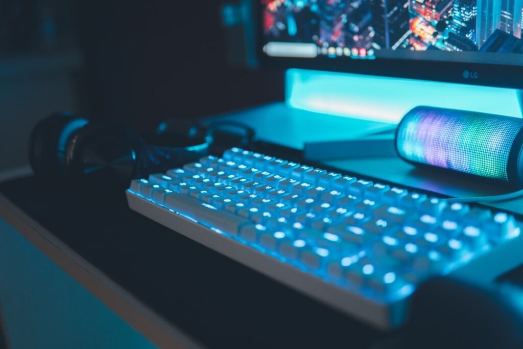 Jak Podłączyć PS4 Do Laptopa Kablem HDMI – Szybki Poradnik Krok Po Kroku