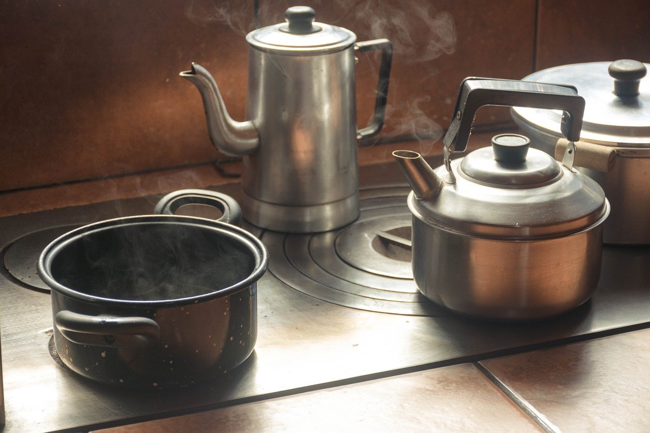 kitchen, teapot, kettle, coffee, beverage, drink, hot, stove, food, vapor, kettle, kettle, kettle, kettle, kettle, vapor, vapor
