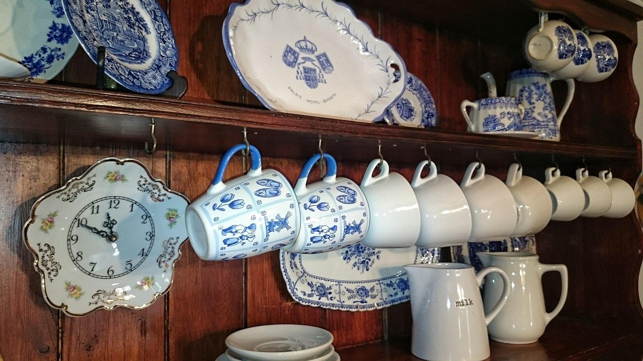porcelain, hand painted, ceramic, historic, inside, old, hobby, cups, plate, clock, collection, dresser, antique, surname, tableware, ceramics, decoration, retro, blue, delicate, brittle, pot, tray, tea set, kitchen utensils, domesticated, kitchenware, at close range, accessory, dining room, the installation location, handmade, uzydkowe