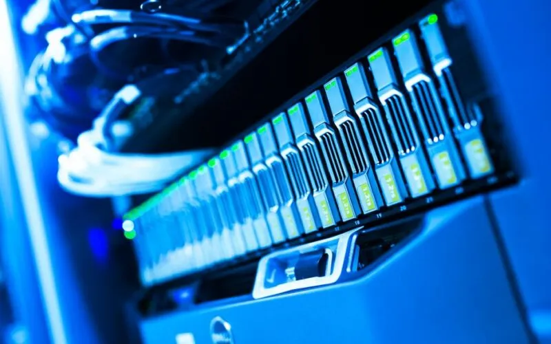 Edge Computing i IoT: jak eliminuje opóźnienia w 2026?