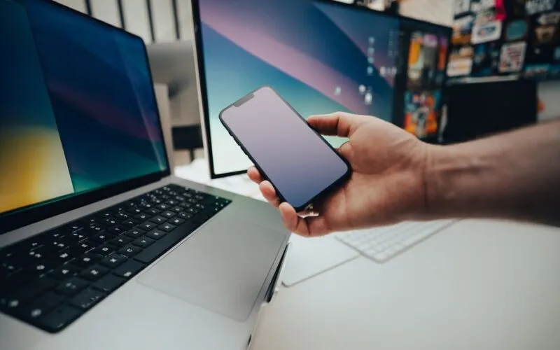Smartfon jako biuro: DeX, Ready For i iPhone w 2026