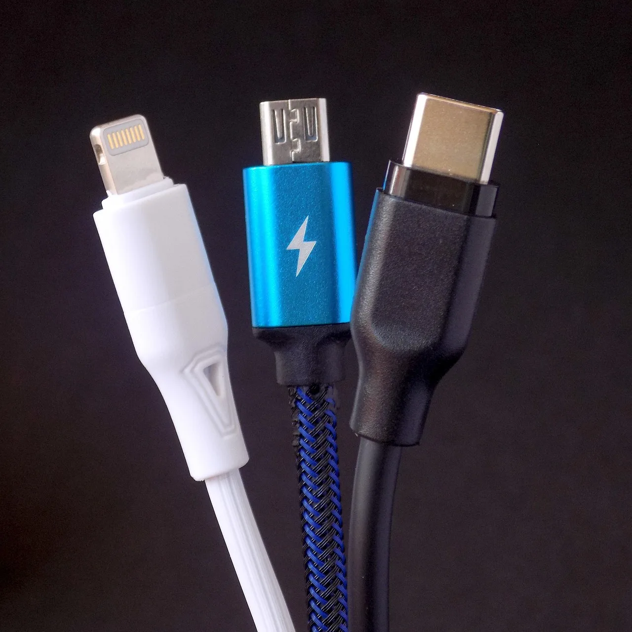 Połącz telefon z TV przez USB - szybka konfiguracja